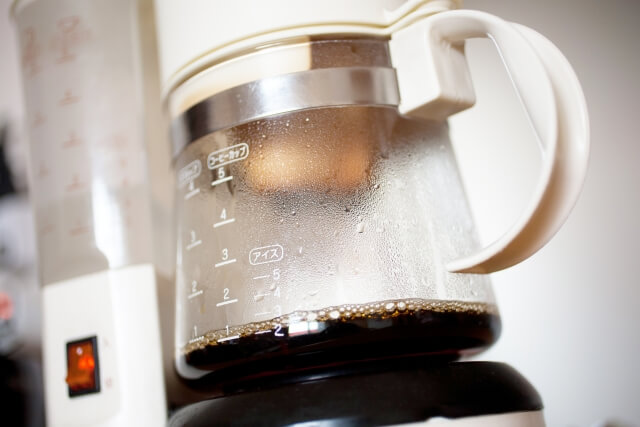 新品のコーヒーメーカーの臭い取りの方法